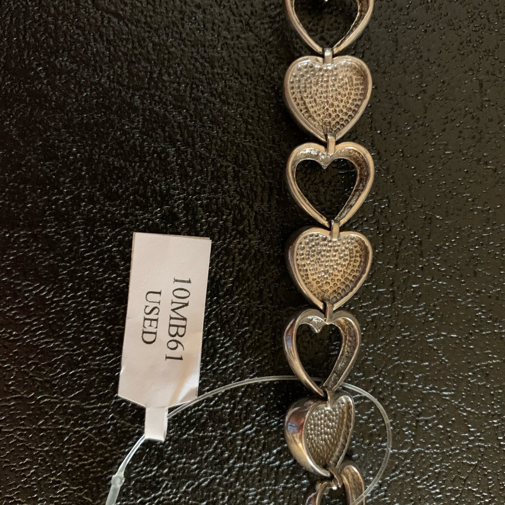 Murano Glass Bracelet, Alan K design, large hearts - Picture 5 of 7